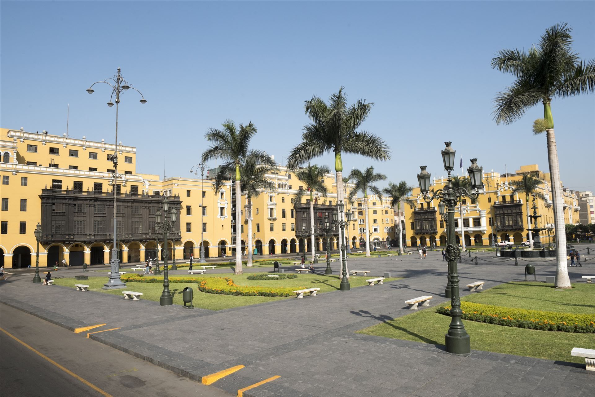 Plaza de Armas mit Rathaus