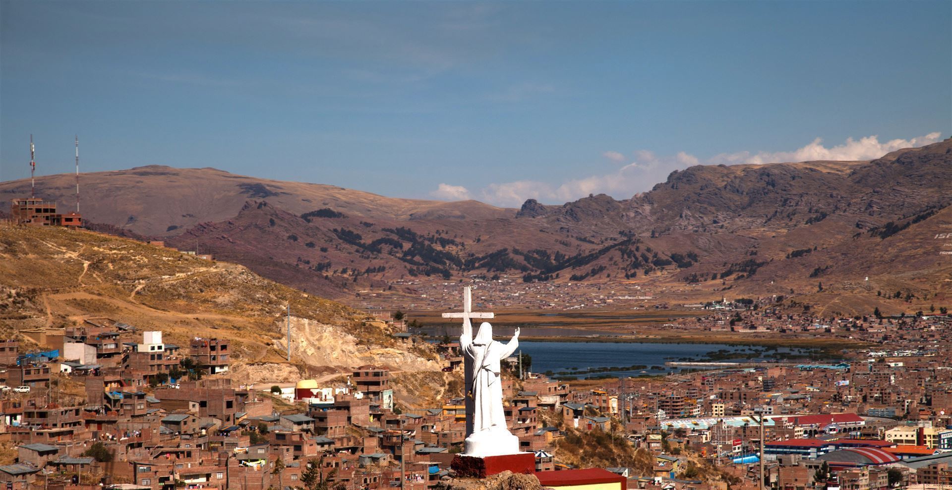 Cerrito Huajsapata blickt auf Puno