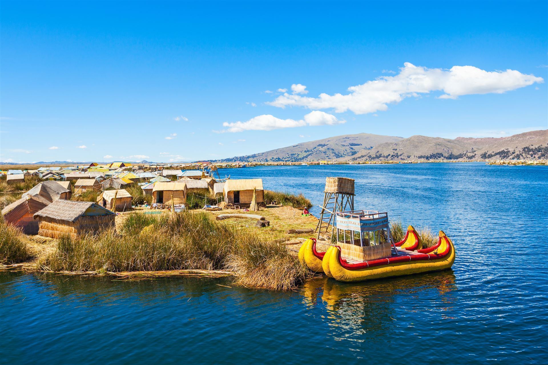 Titicaca See mit schwimmenden Inseln