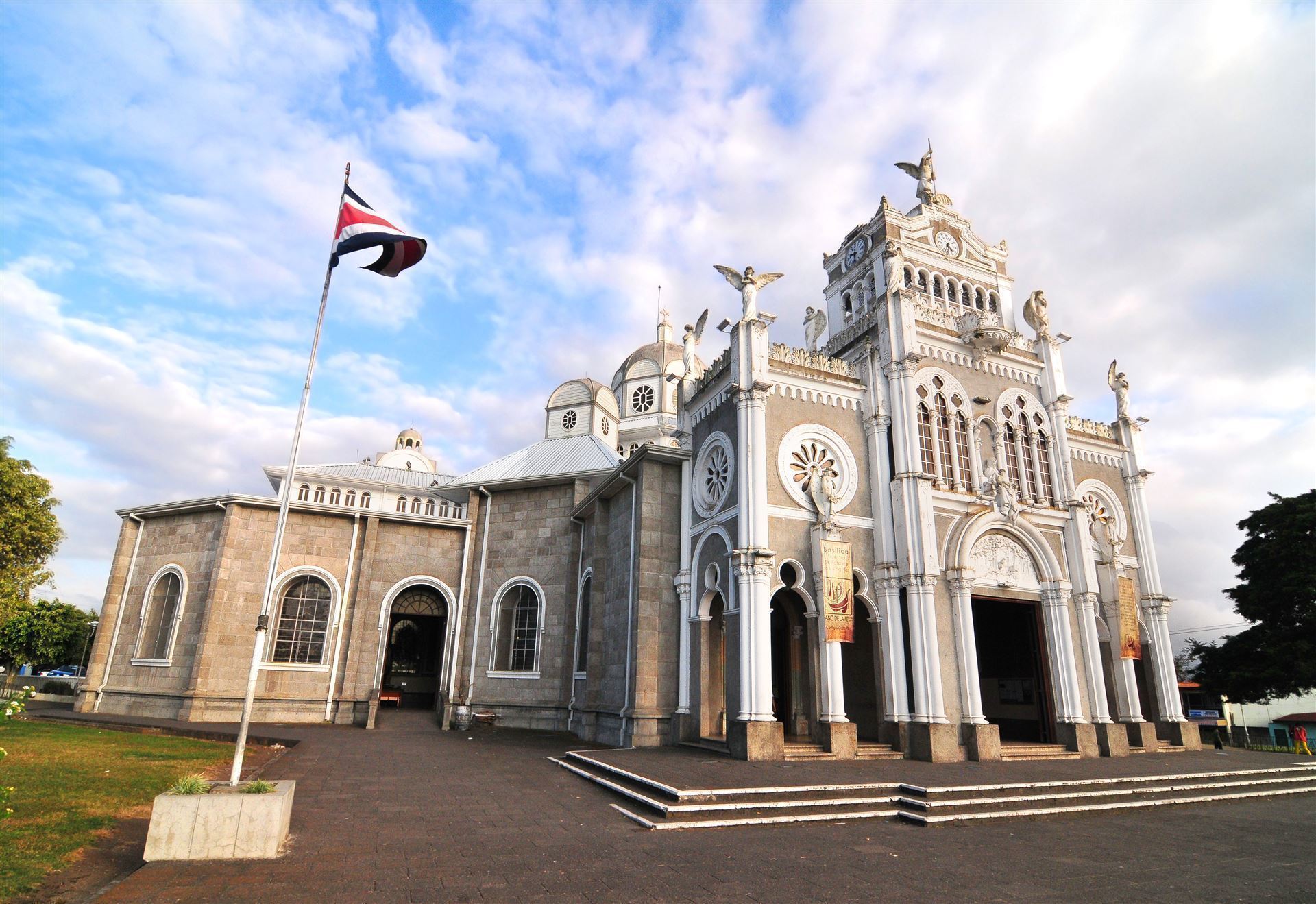 Basilica de Nuestra Señora