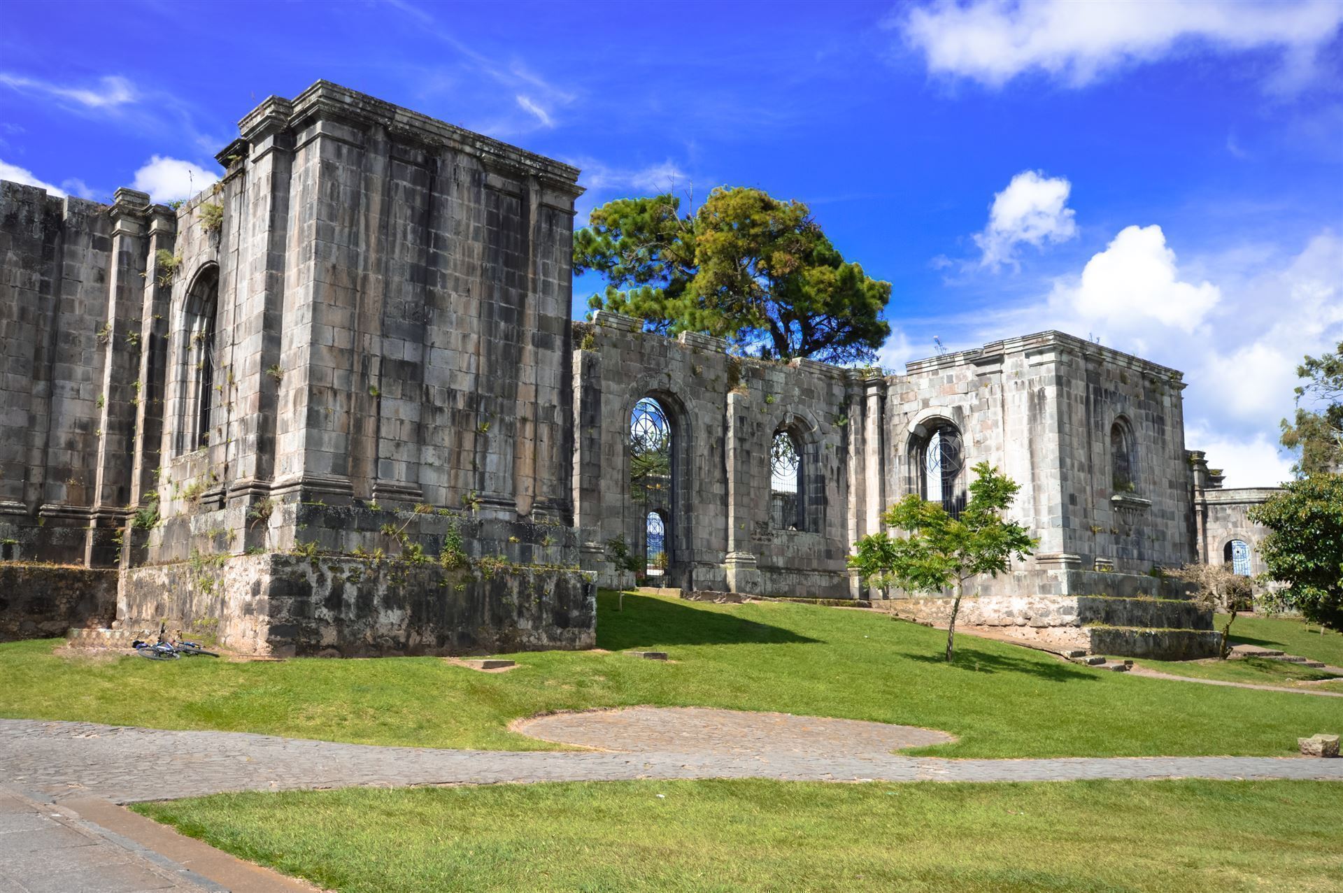 Santiago Apostol Parish-Ruinen