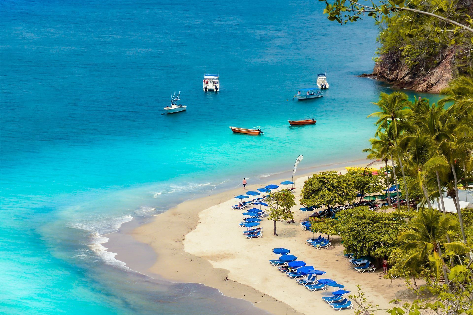 Boote am Tortuga Insel