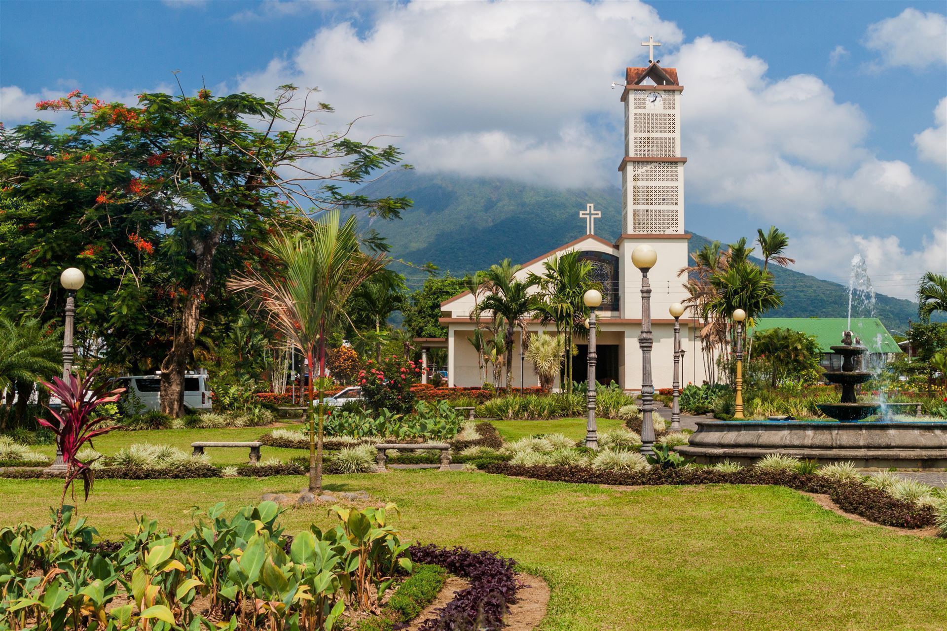 Park im Ort La Fortuna