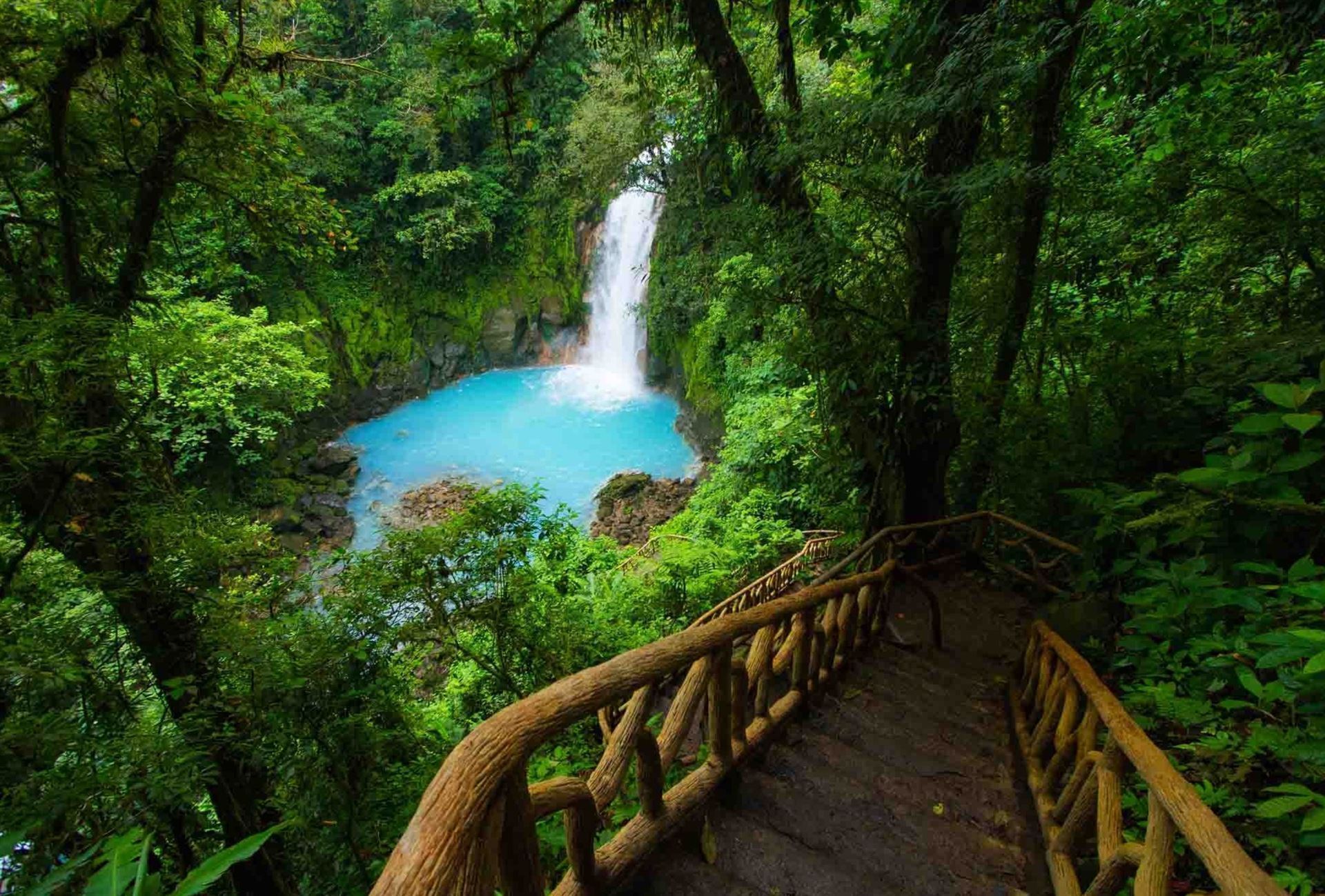Wasserfall im Rio Celeste