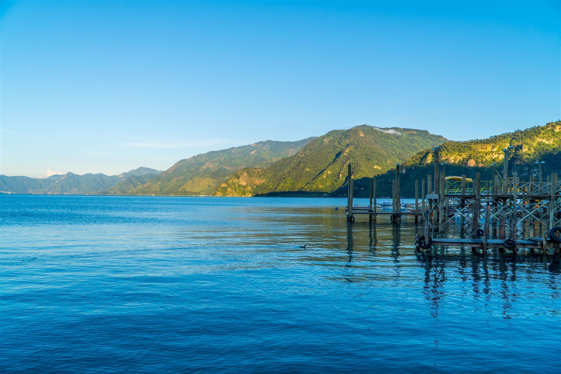 Atitlan See mit Steg