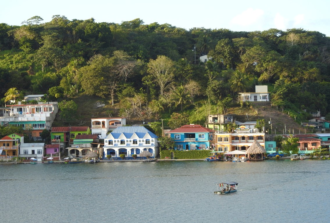 Blick auf den See Pet n Itz la, Insel Flores, Guatemala