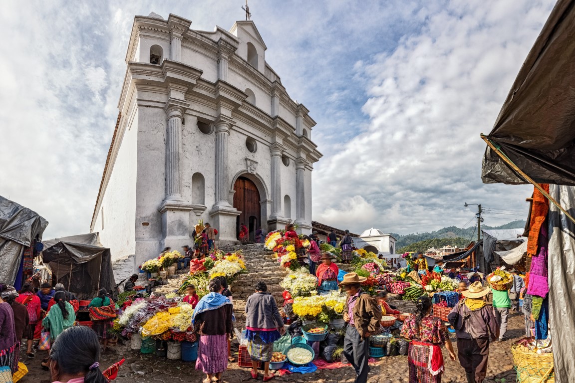 Chichicastenango, Markt und Kirche Santo Tomás, Guatemala