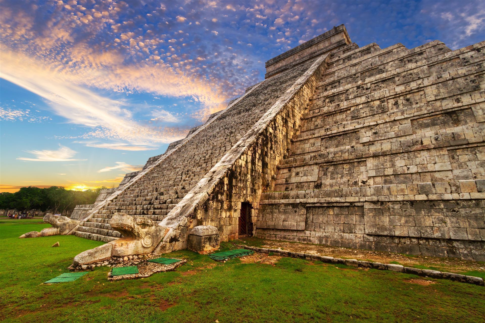Chichen Itza im Sonnenuntergang