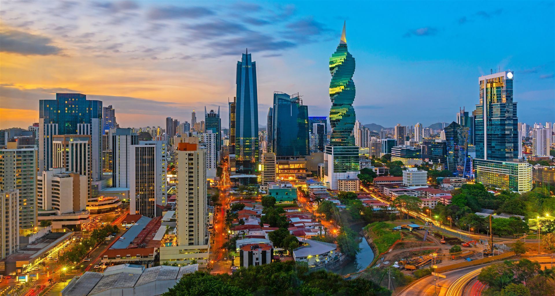 Panama City bei Nacht