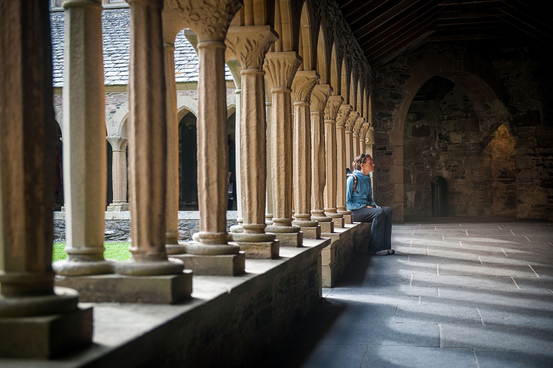 Kreuzgang in der Iona Abbey