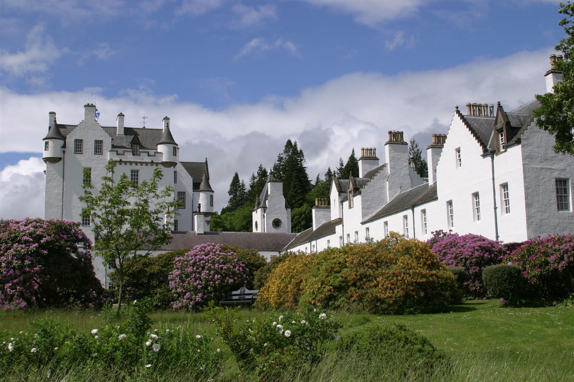 Blair Castle in den Grampian Mountains