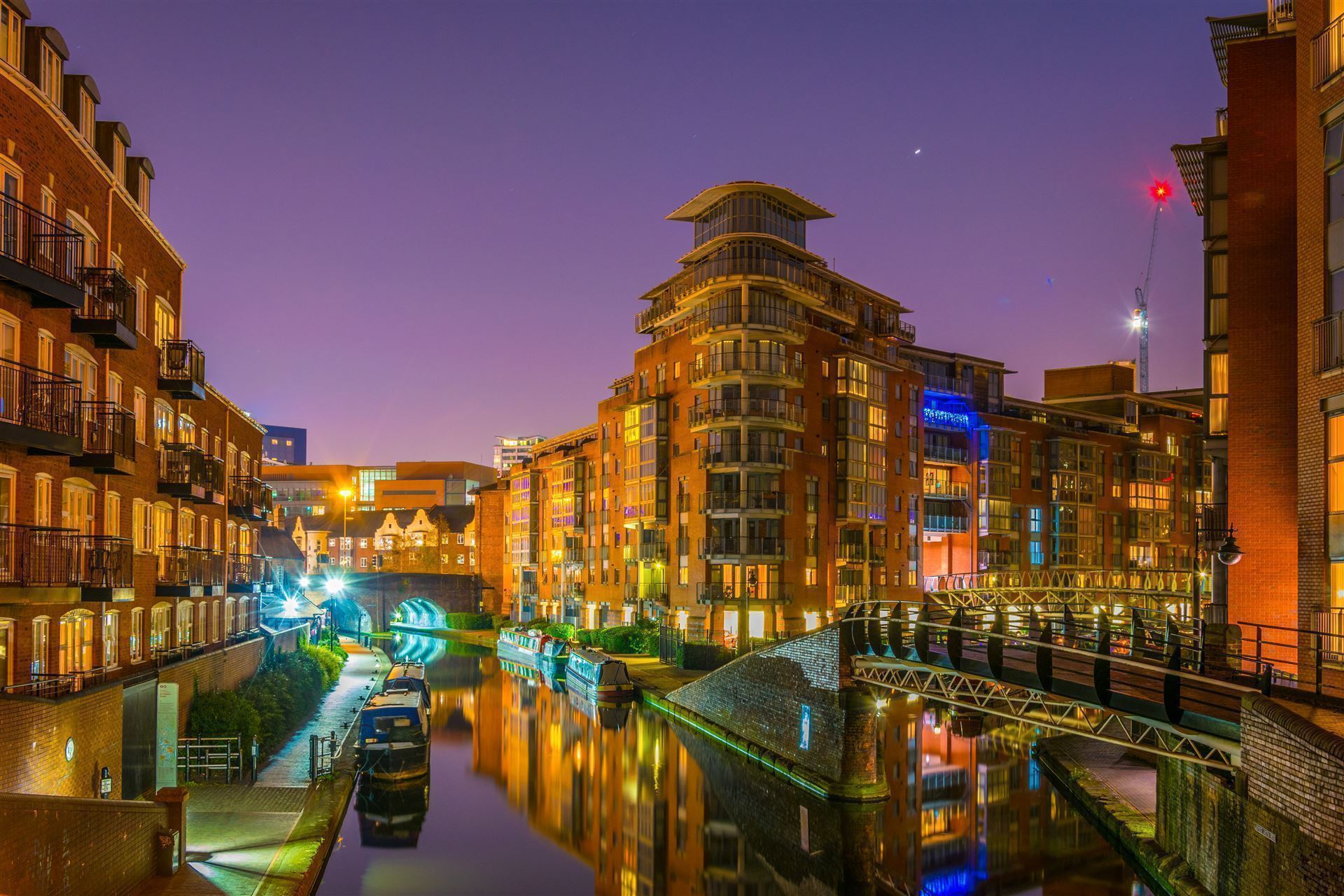 Birmingham bei Nacht