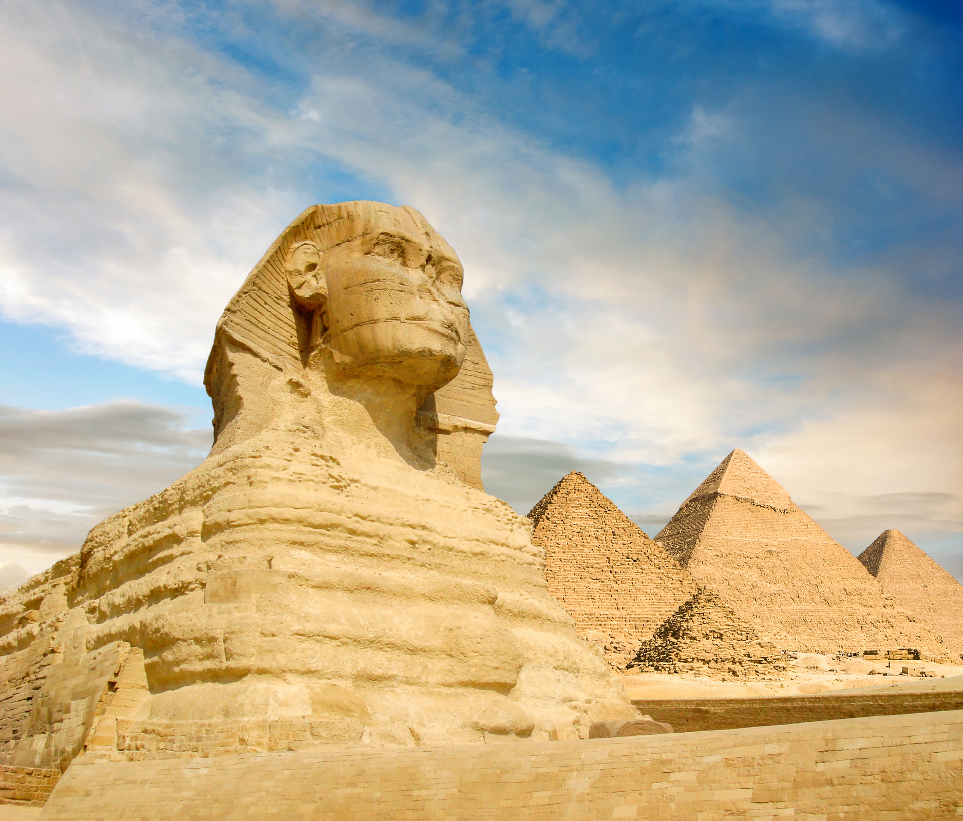 Famouse Sphinx mit Pyramiden Gizeh