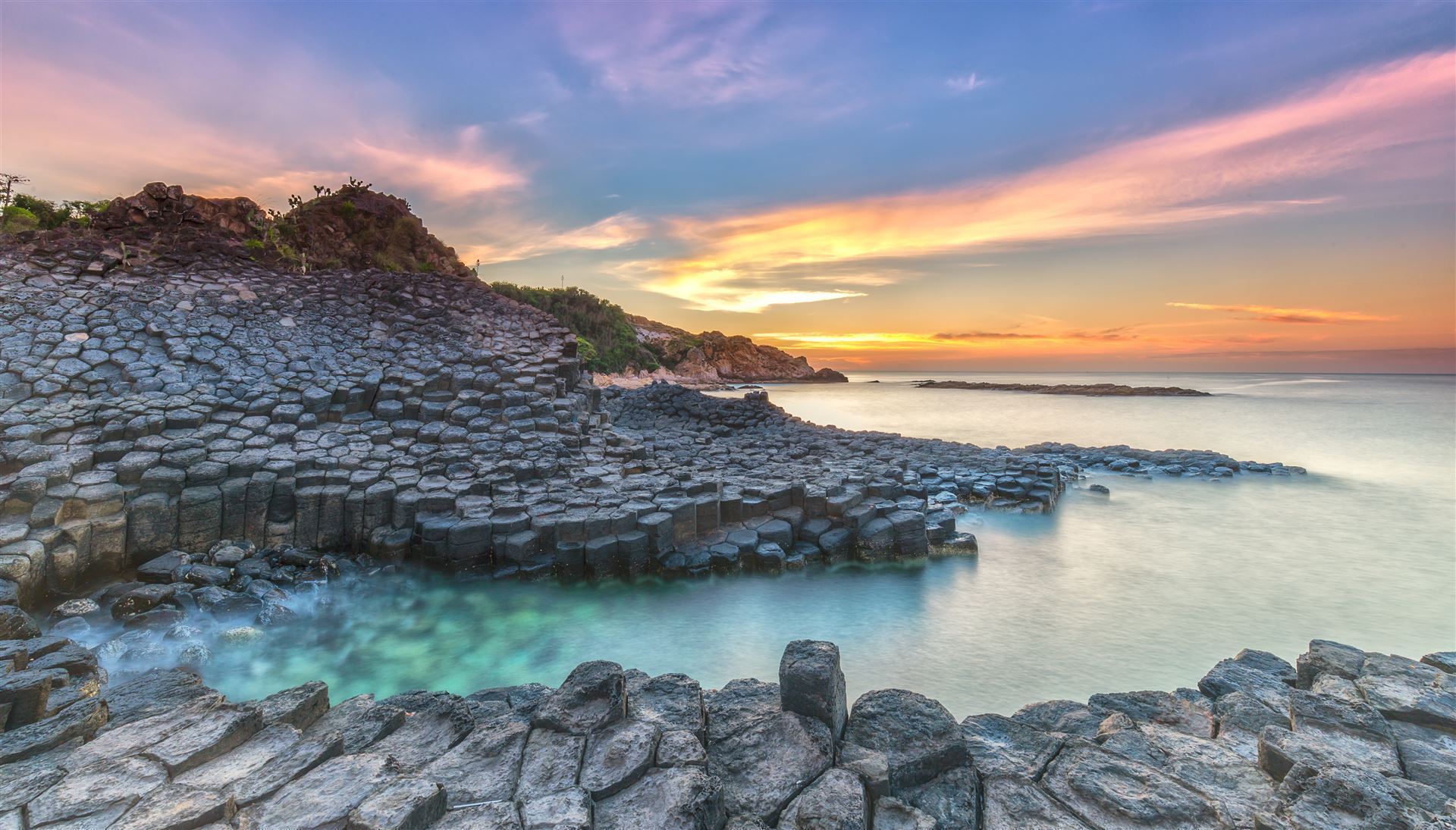 Giants Causeways bei Sonnenuntergang