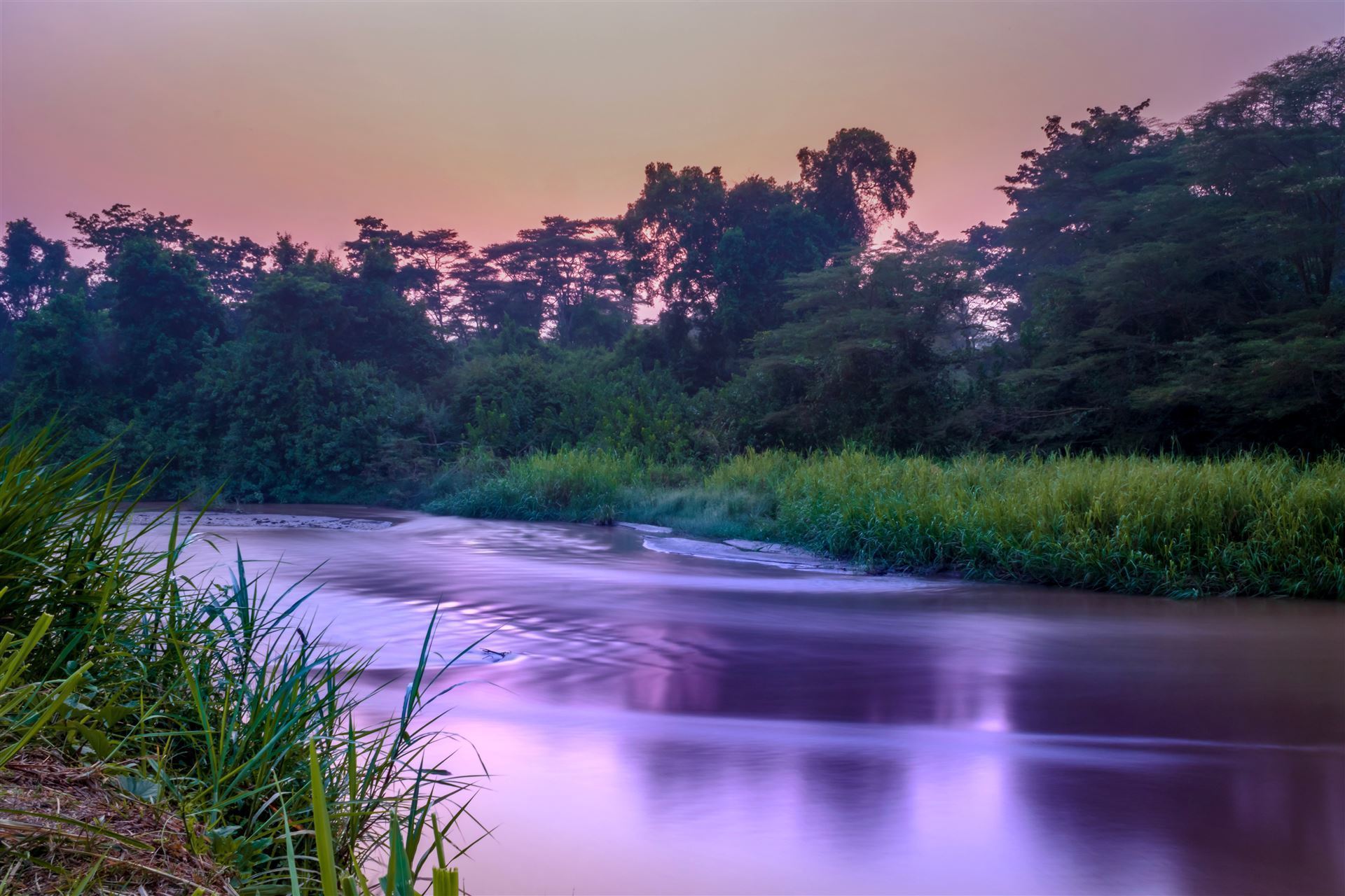 Ishasha River im Sonnenuntergang