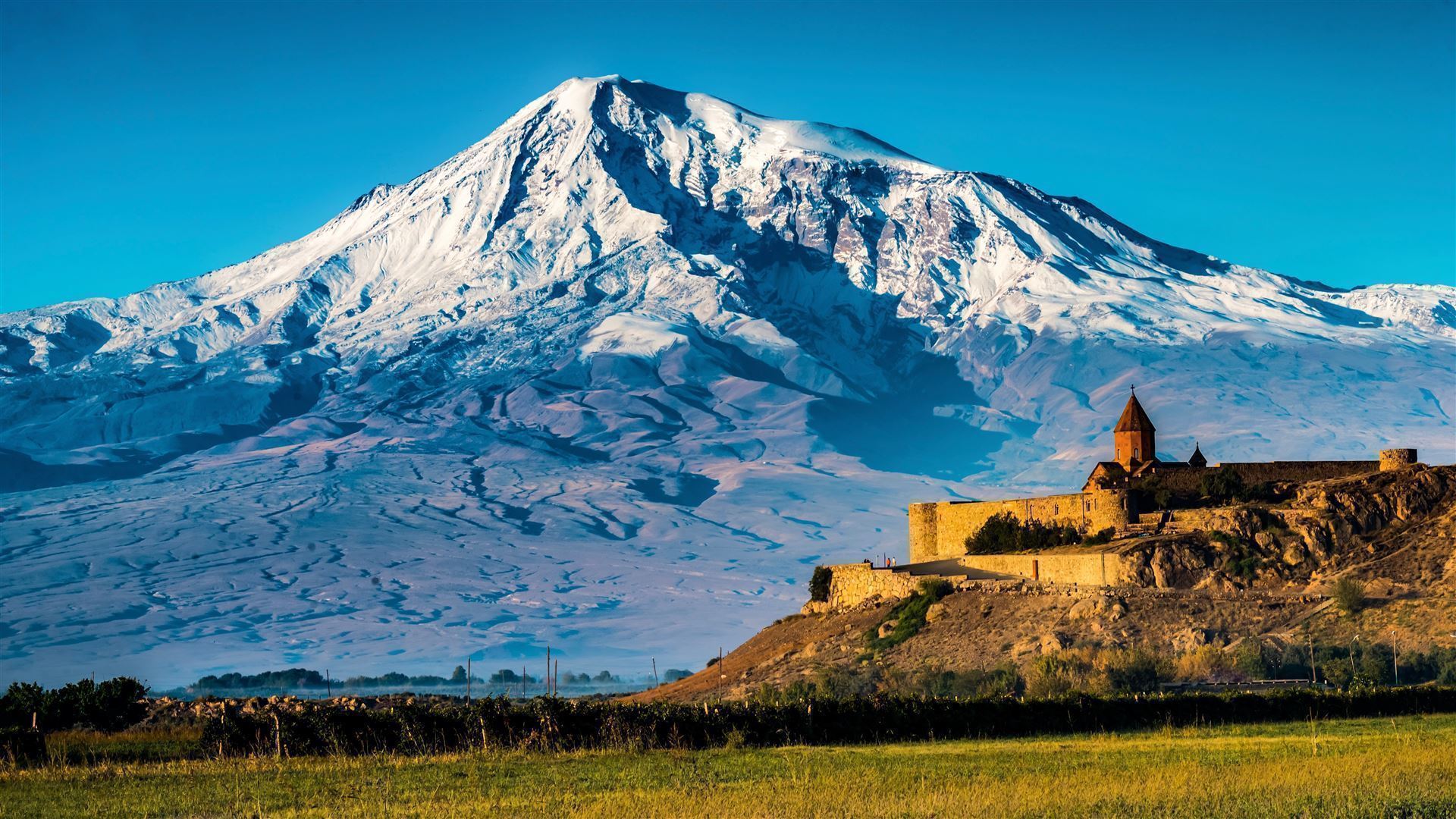 Berg Ararat schneebedeckt