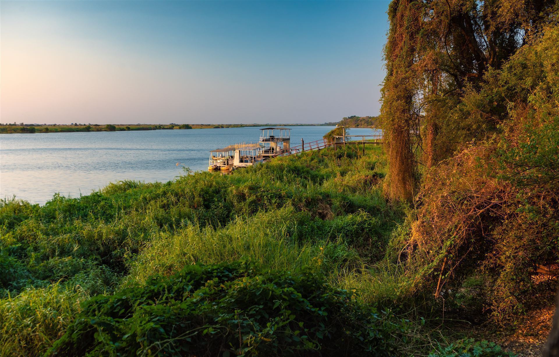 Kasane am Ufer des Chobe River