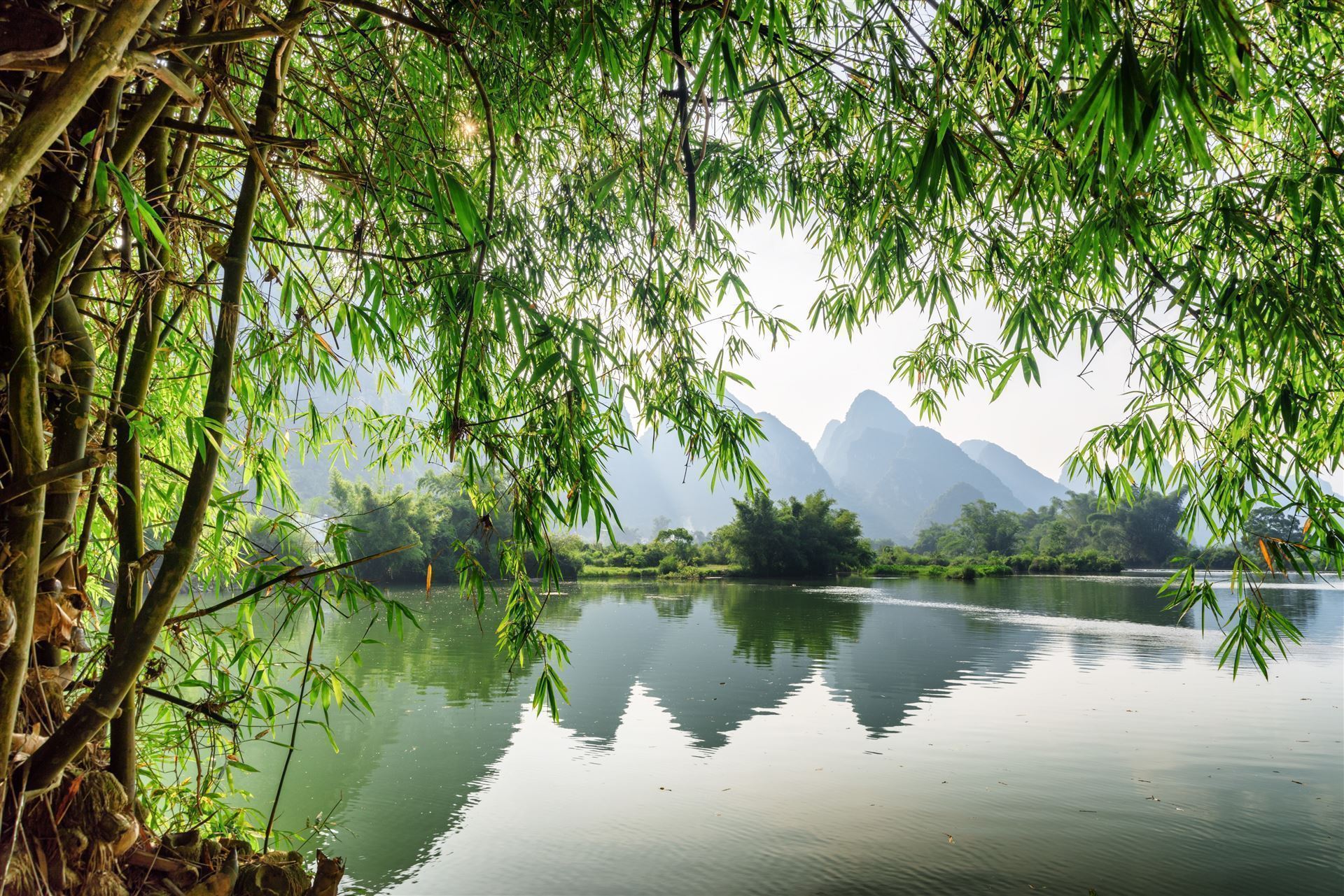 Blick auf den Yulong Fluss