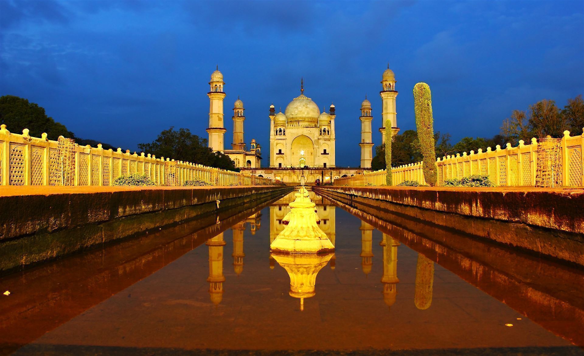 Bibi-Ka-Maqbara