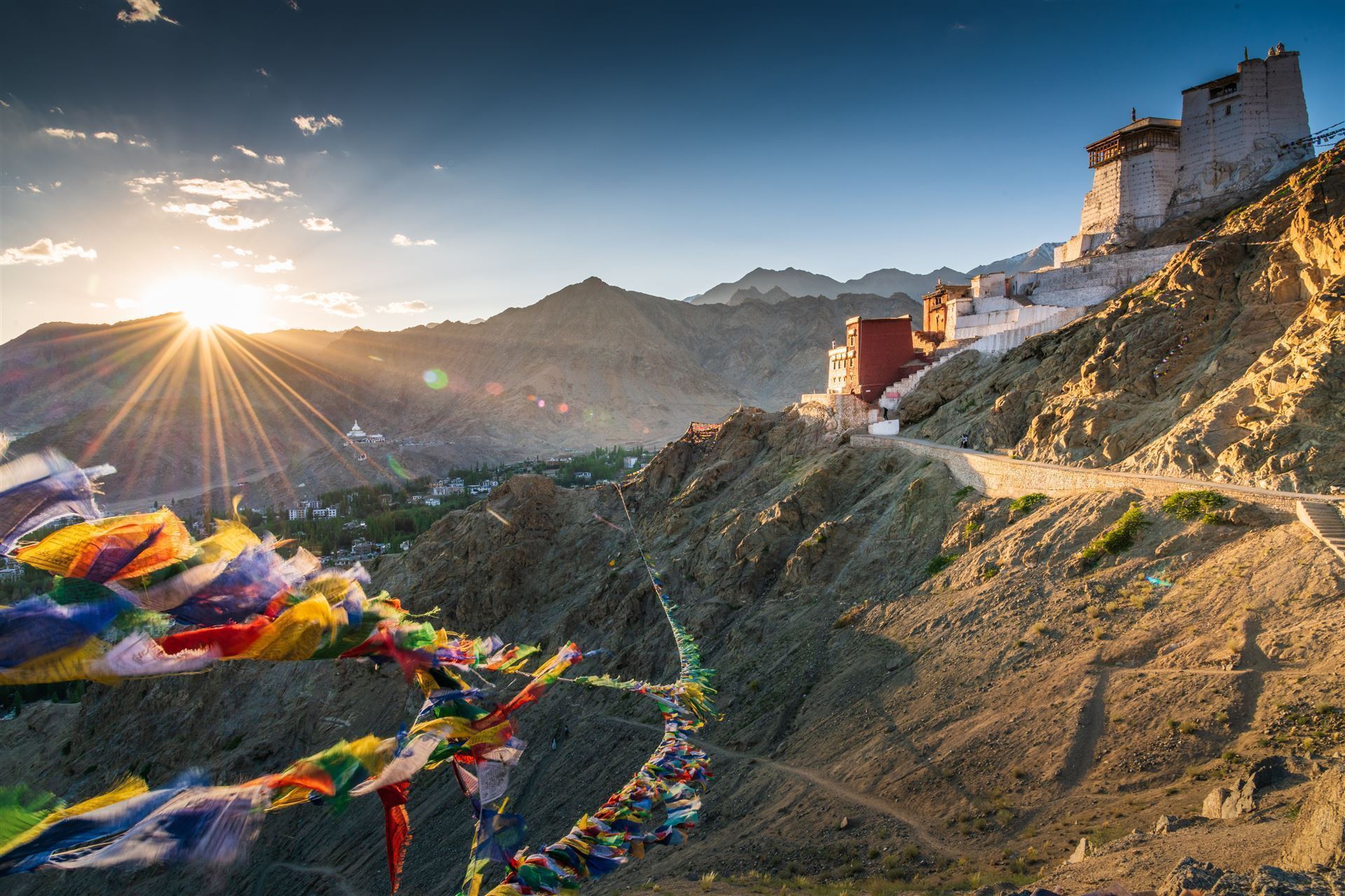 Tsemo Schloss bei Leh