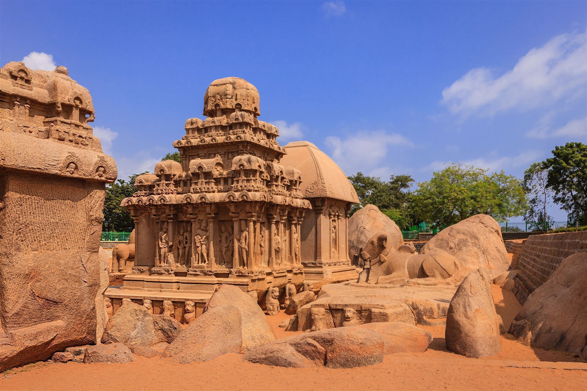 Fünf Rathas