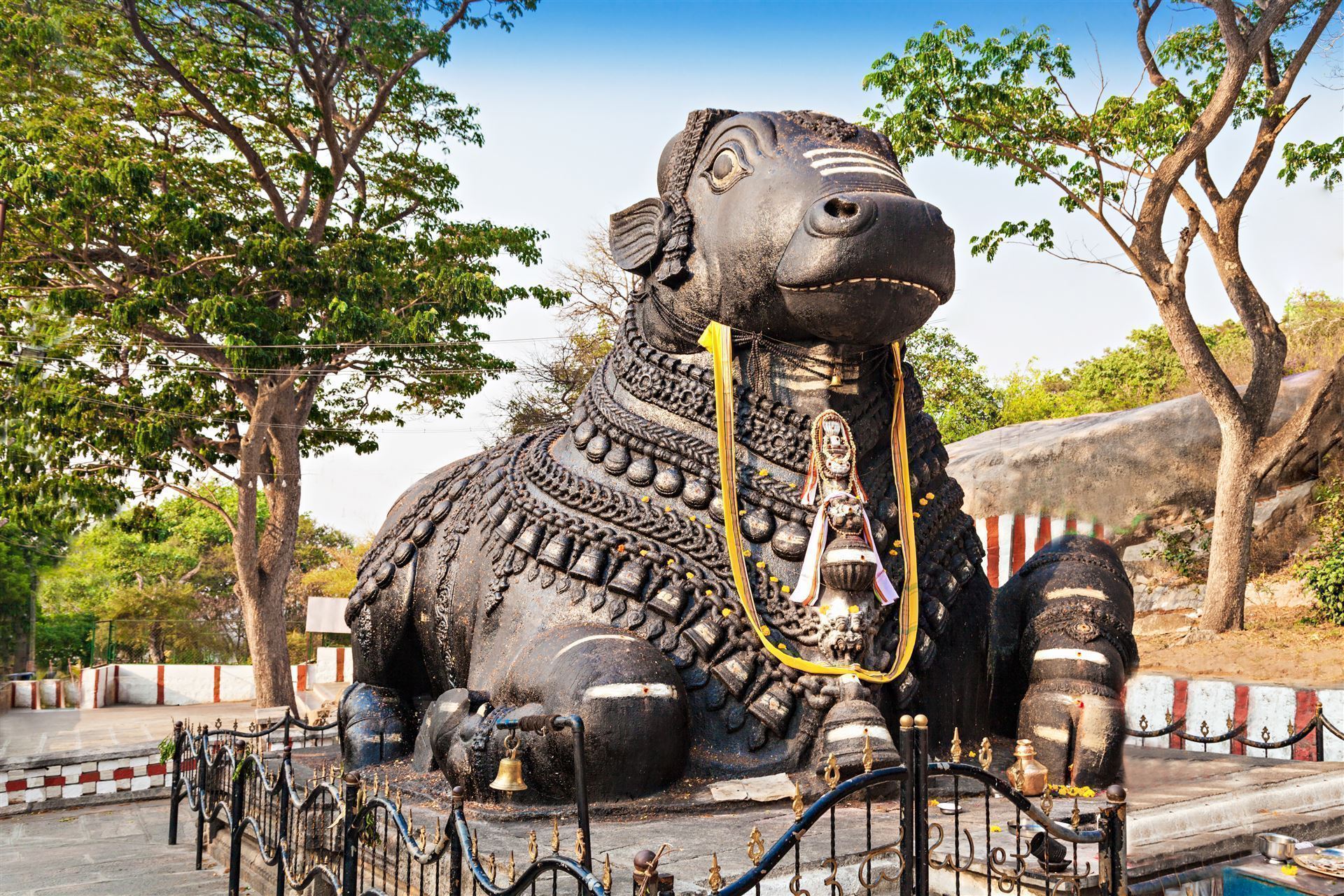 Nandy Statue
