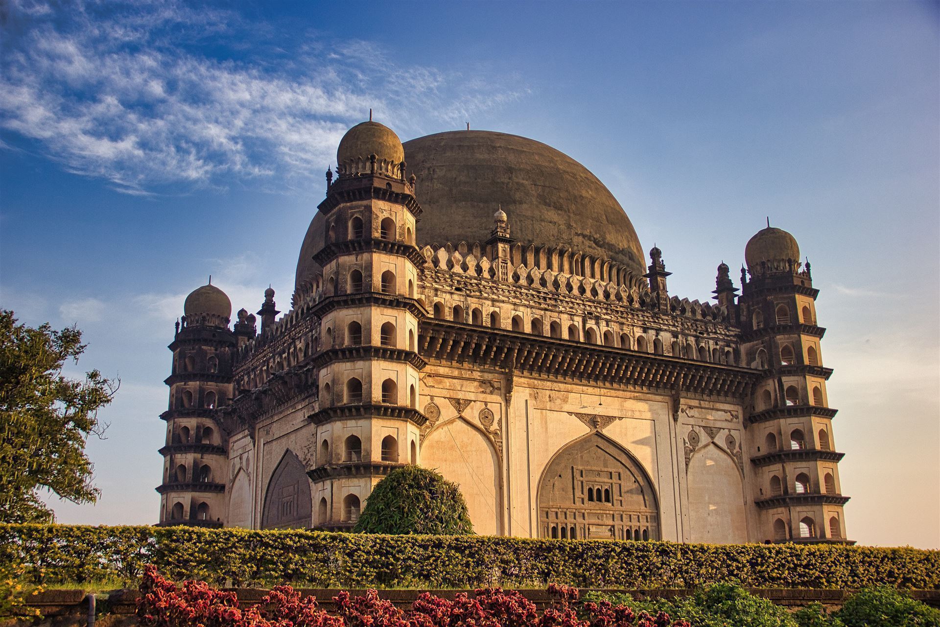 Gol Gumbaz in Vijayapura