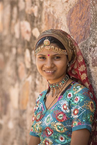 {image.media_title -> f:transform.html())} {image.copyright -> f:transform.html())}