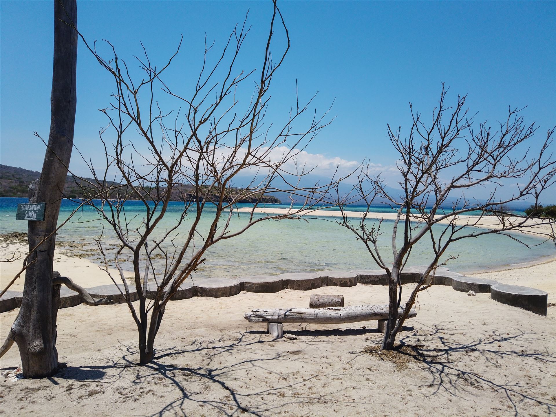 Weißer Strand in Pemuteran