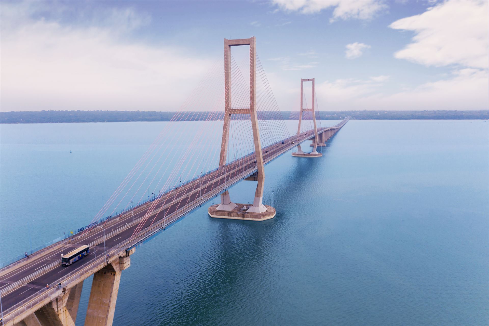 Suramadu-Brücke in Surabaya