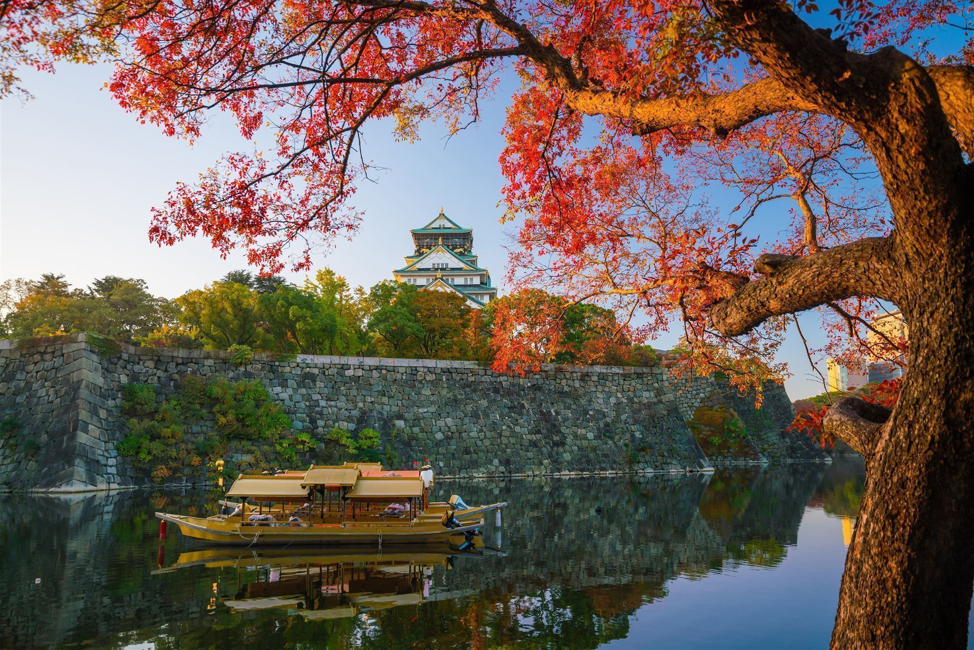Schloss im Herbst