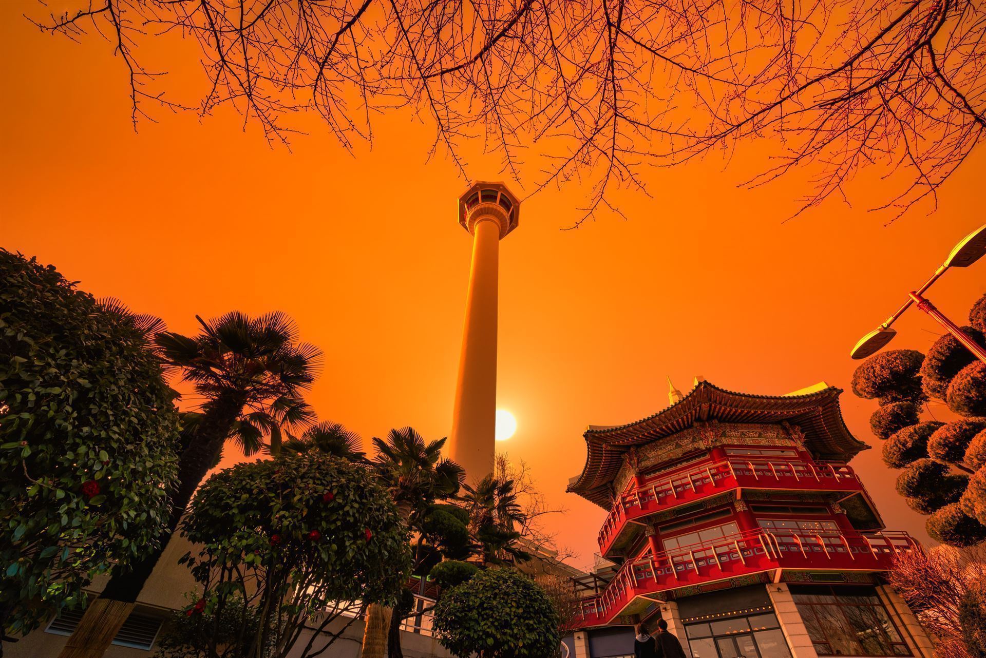 Yongdusan Park mit Busan Turm