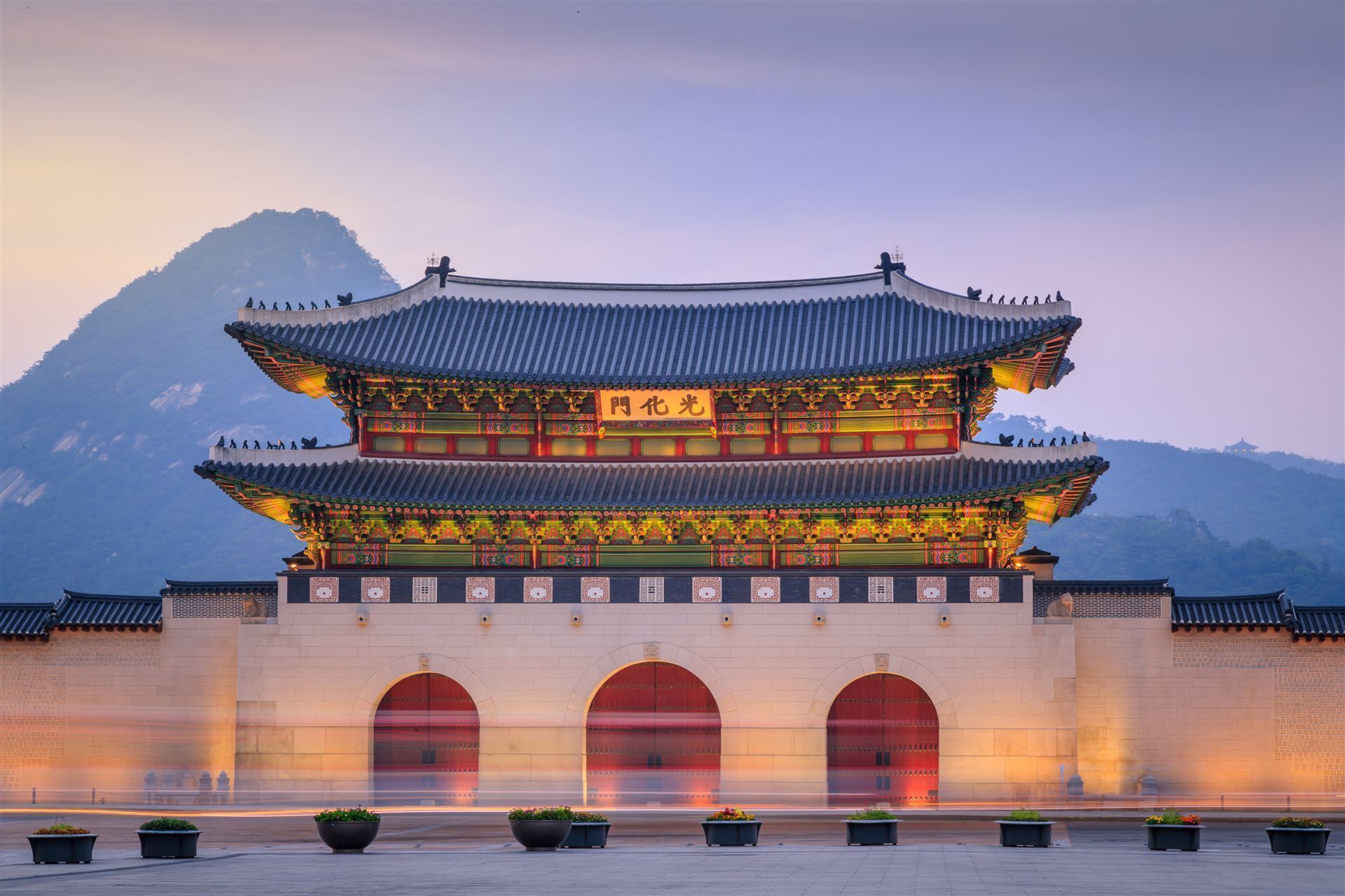 Gyeongbokgung-Palast bei Abenddämmerung