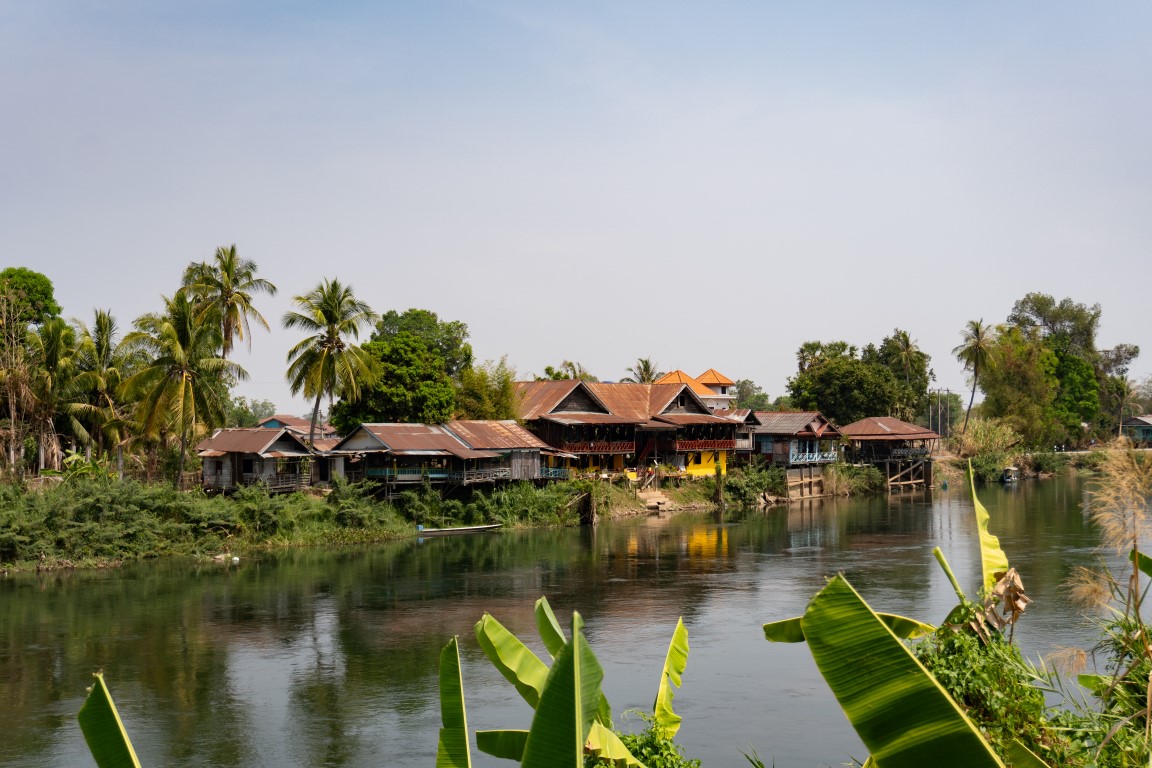 Laotisches Dorf auf der Insel Don Det im Mekon