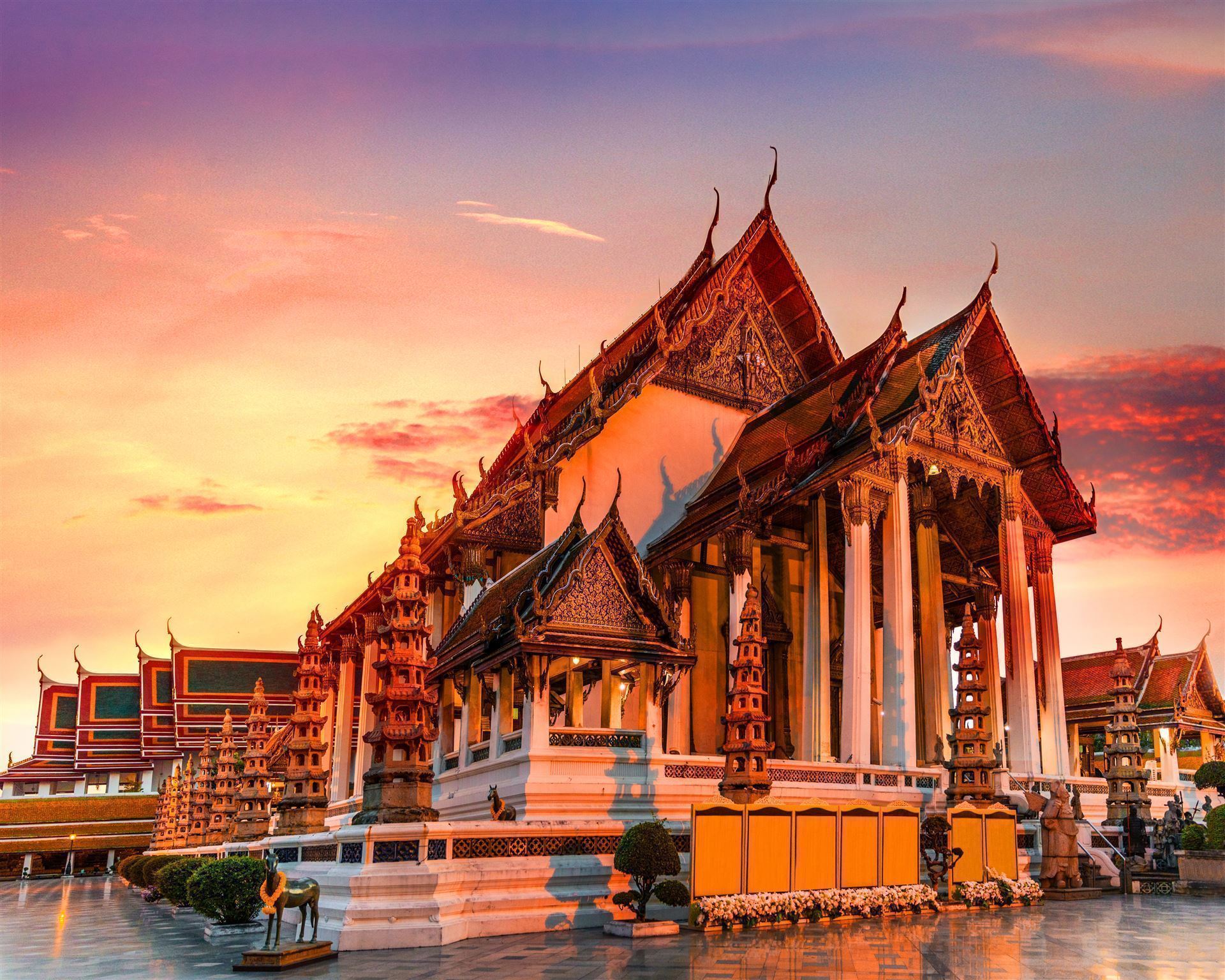 Wat Suthat in der Sonne
