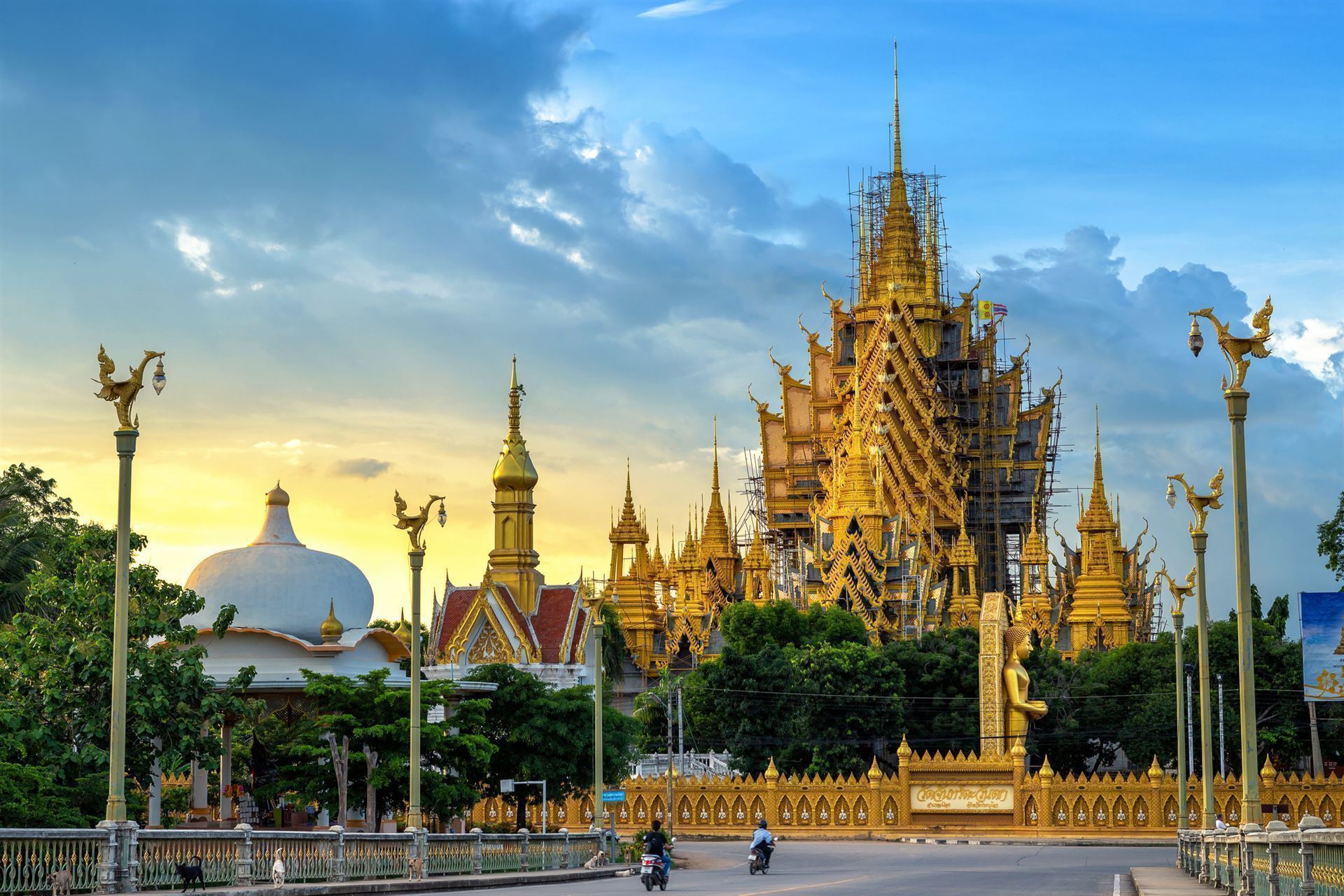 Wat Chan West