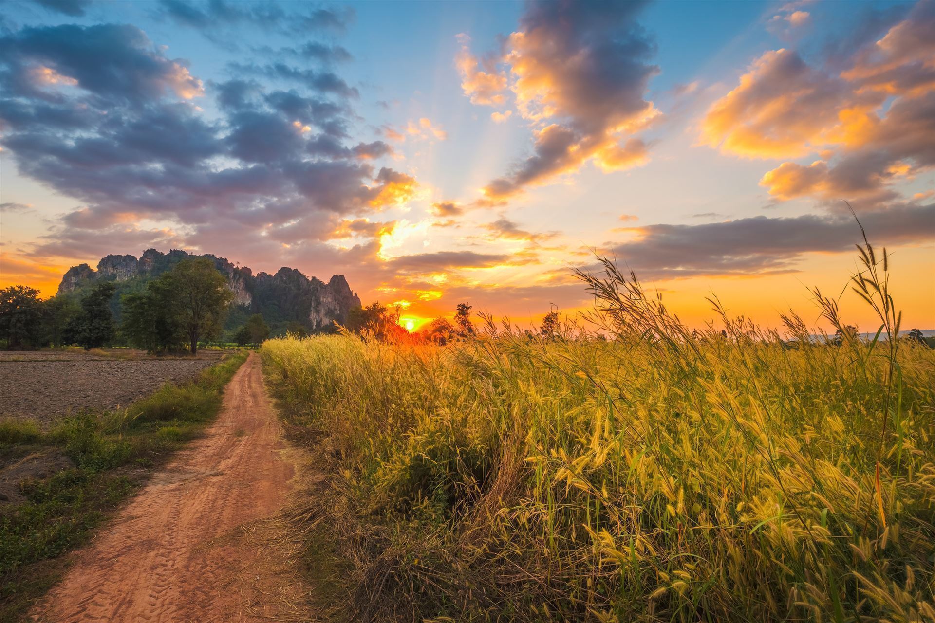 Sonneuntergang in der Region