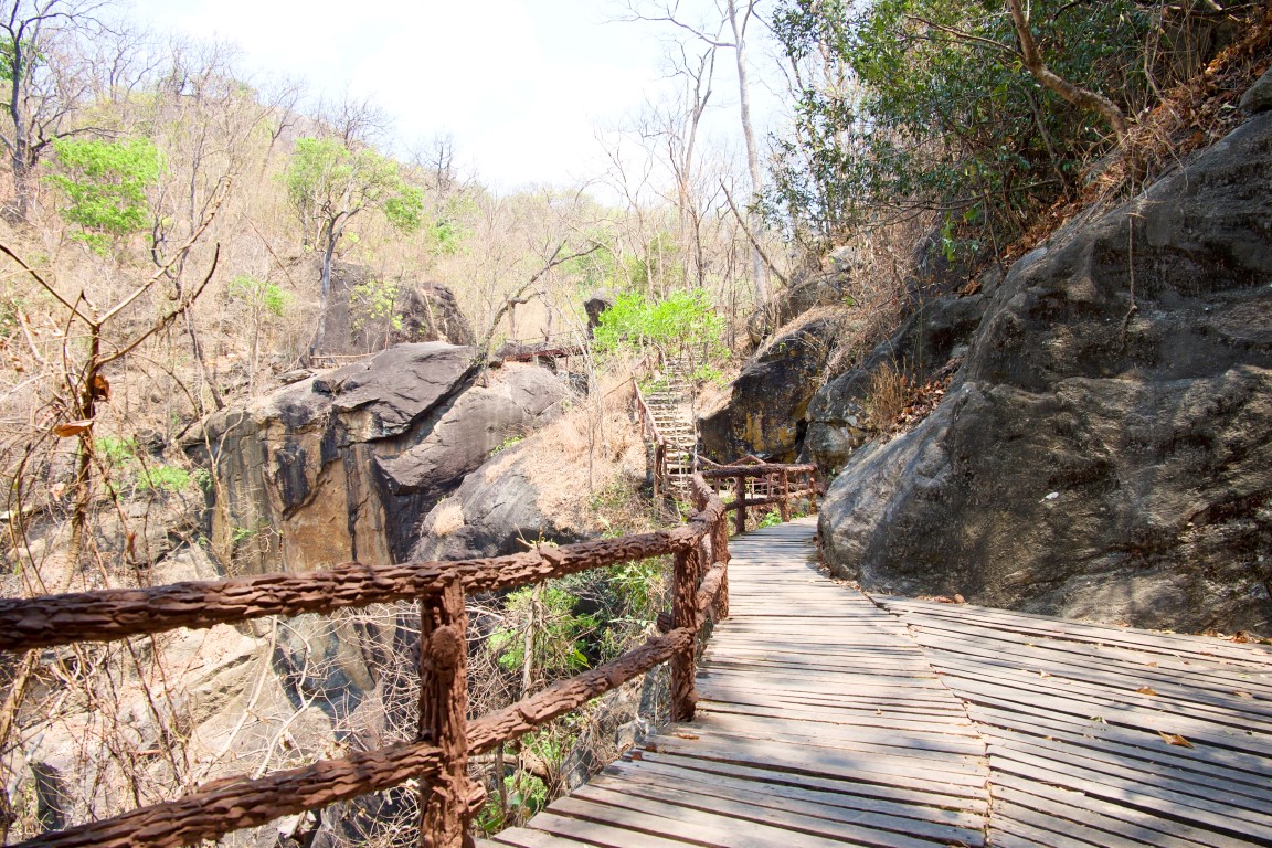 Op Luang Nationalpark Holzsteg