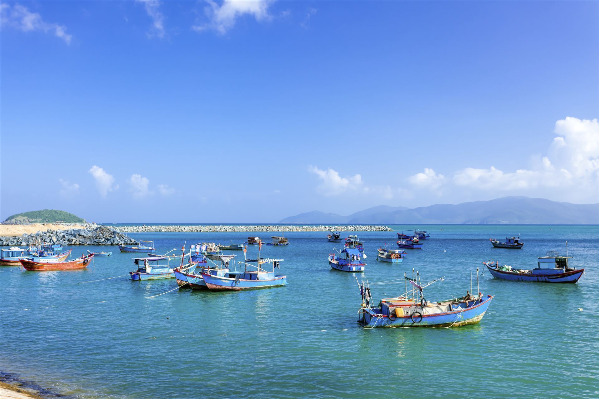 Vietnam_Nha Trang_Fischerboote
