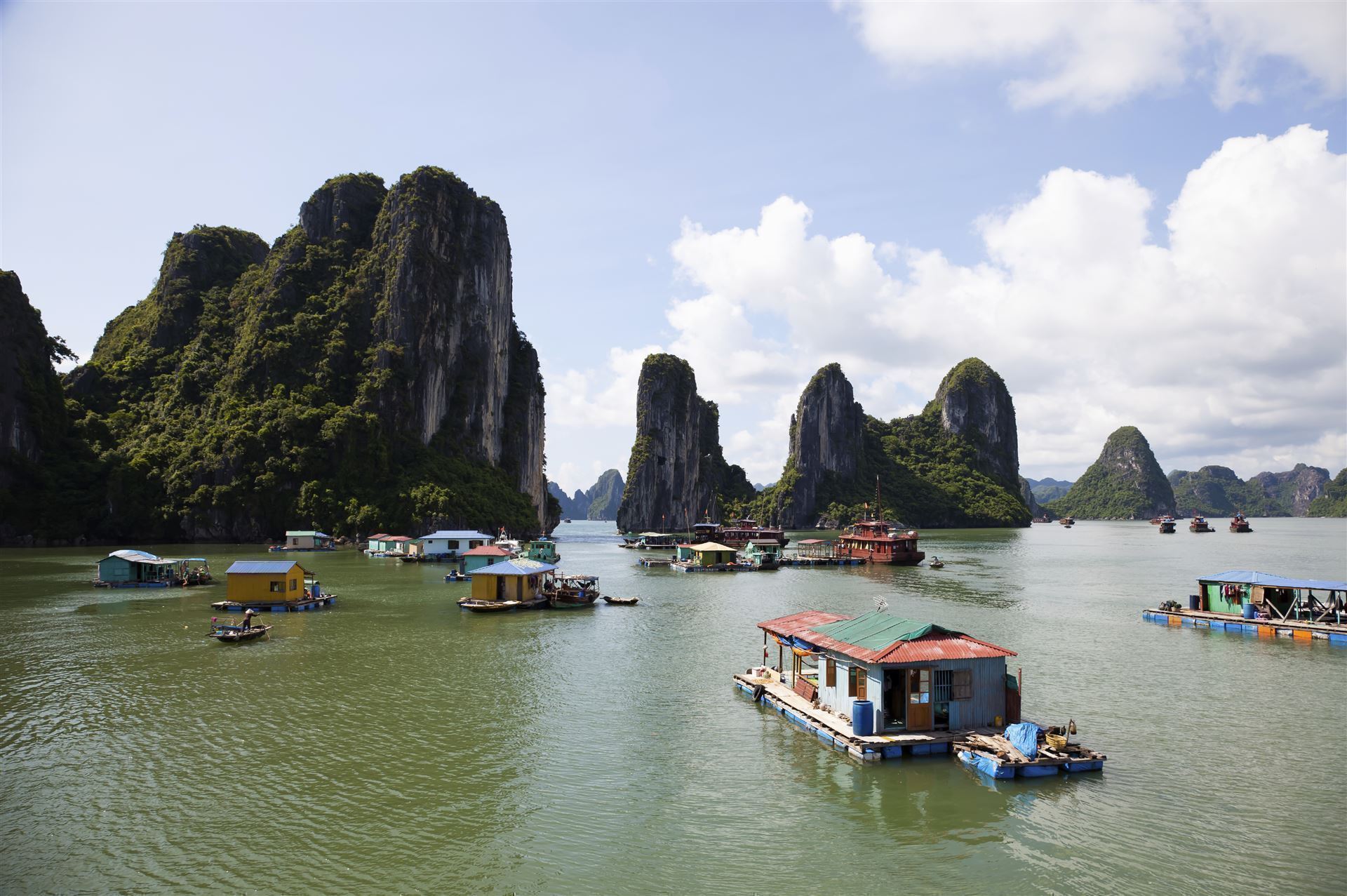 Halong Bucht Fischerboote