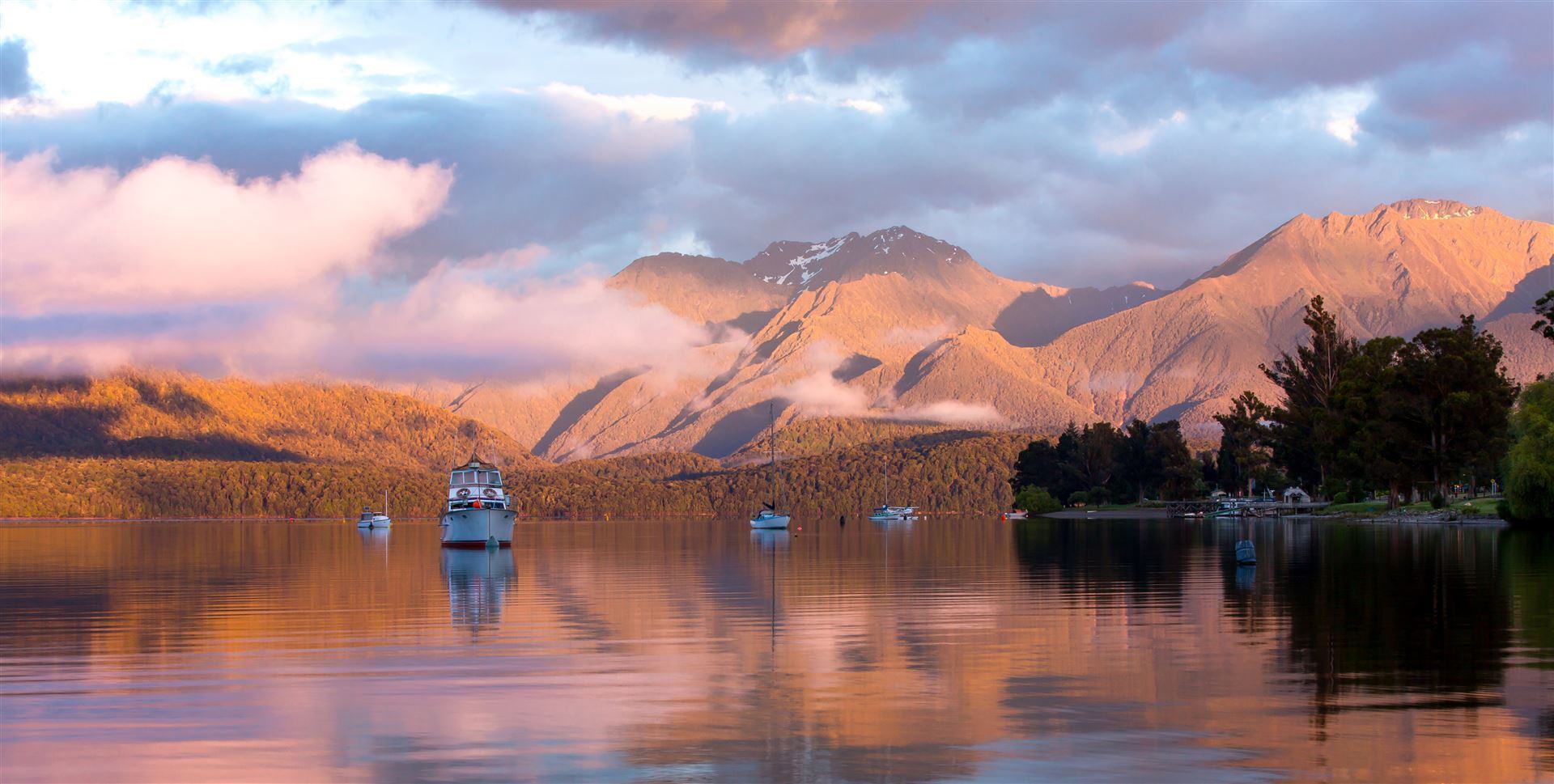 Sonnenuntergang im Lake Te Anau