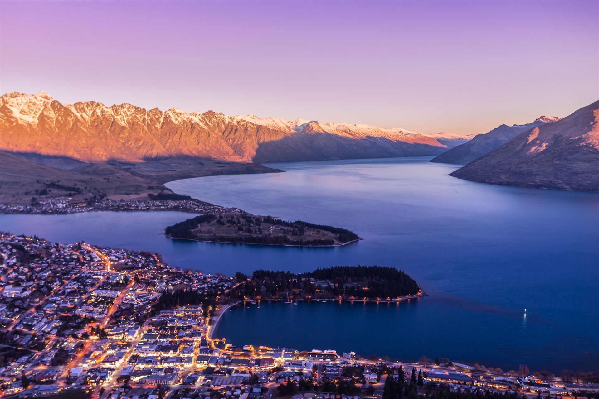 Queenstown bei Sonnenuntergang