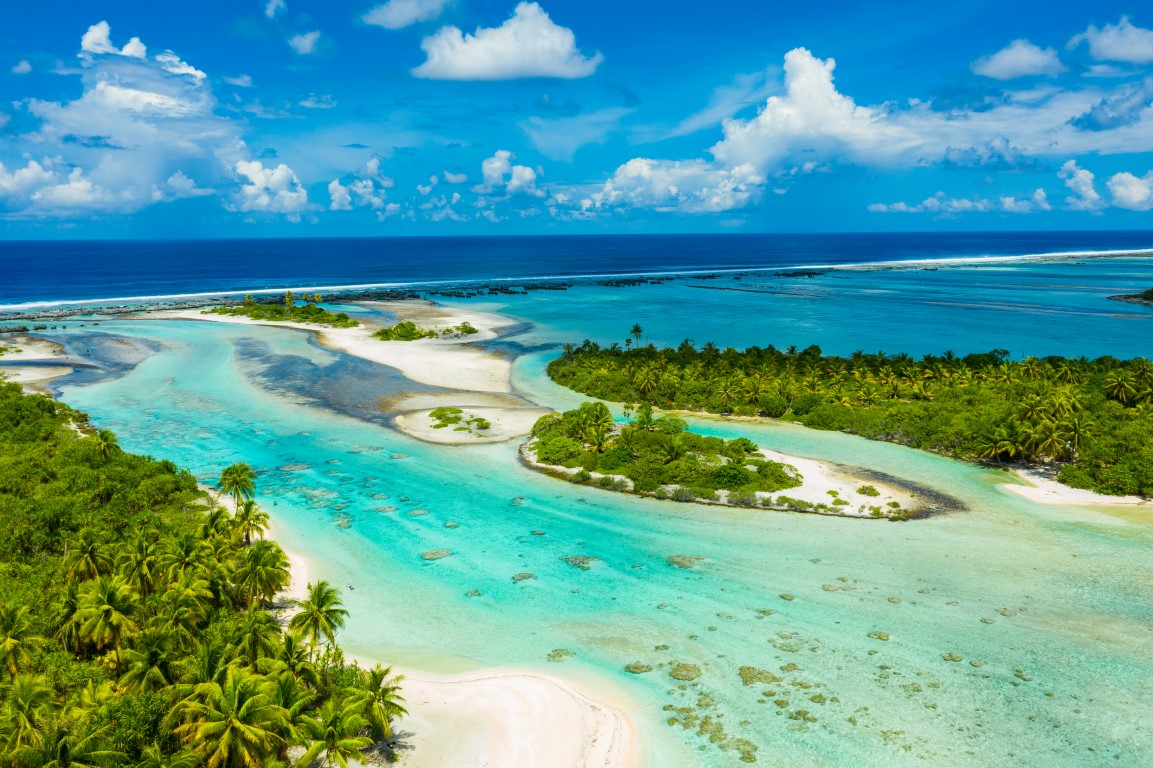 Rangiroa,Lagune und Pazifischer Ozean
