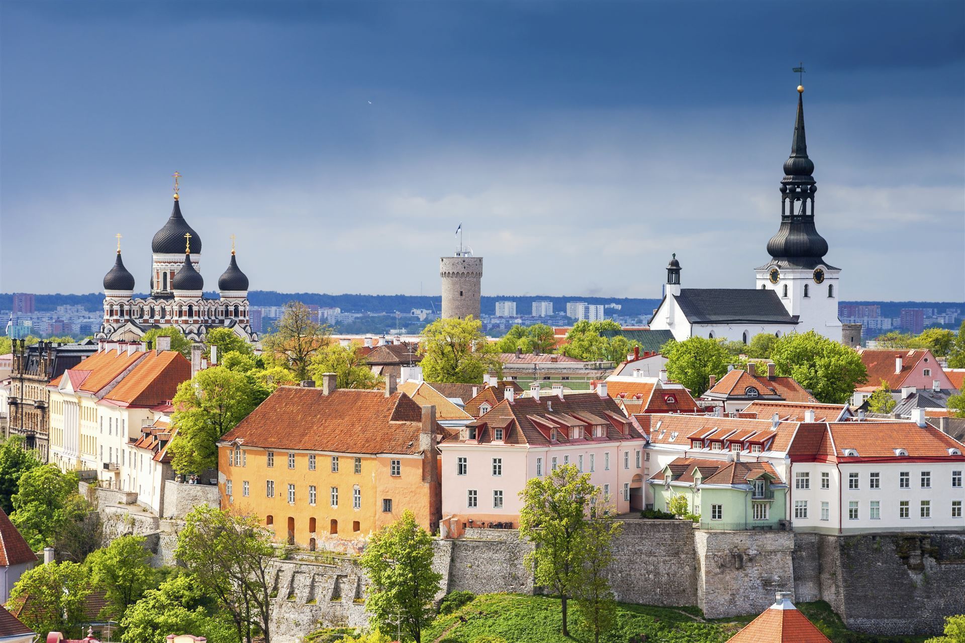 Estland_Tallinn_Skyline