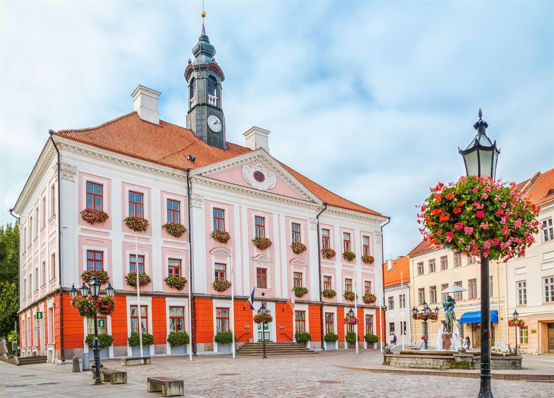 Estland_Tartu_Rathaus