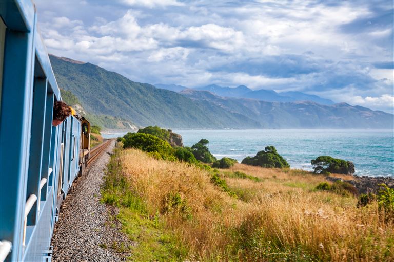 Neuseeland mit der Bahn ©naumoid/istock