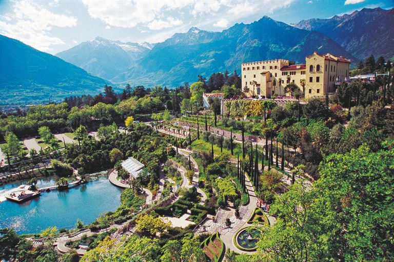 Auf den Promenaden rund um Meran © by Wikinger Reisen GmbH