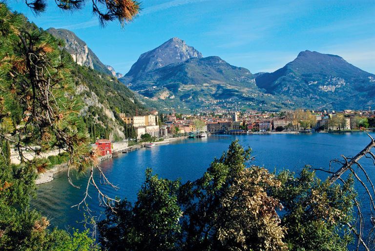Der Gardasee - zu schön, um wahr zu sein © by Wikinger Reisen GmbH