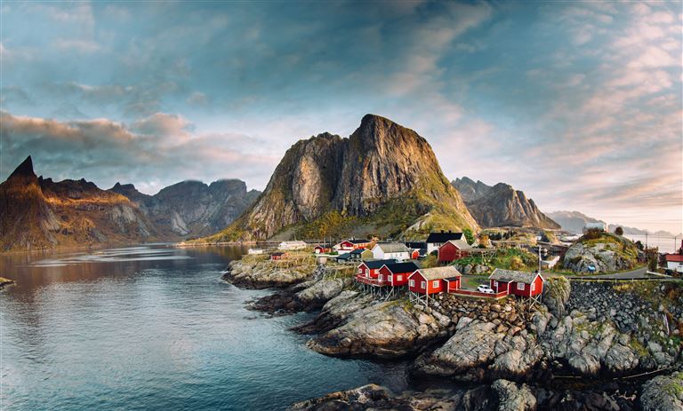 Lofoten - Norwegens ungezähmte Inseln ©kriina2000/adobestock