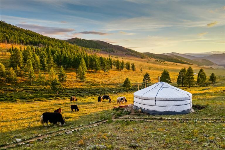 Abenteuer Gobi – unter Nomaden ©Christian Kornacker/adobestock